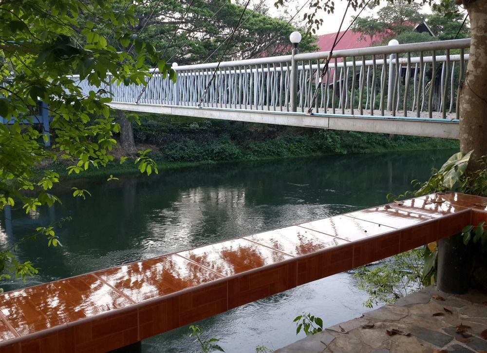 Suanphet Riverview Resort Ban Tha Mai Ruak Exterior photo