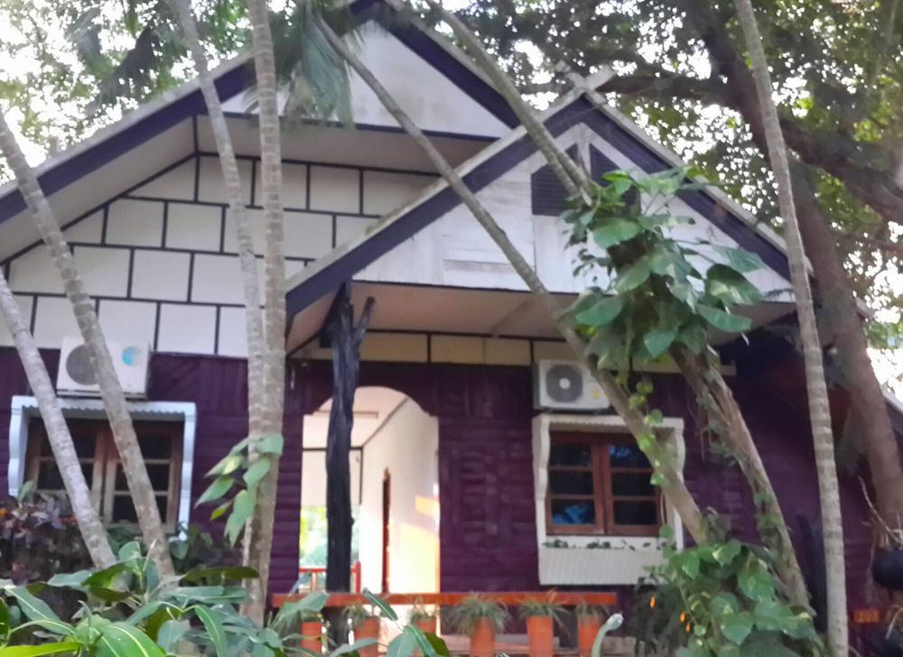 Suanphet Riverview Resort Ban Tha Mai Ruak Exterior photo