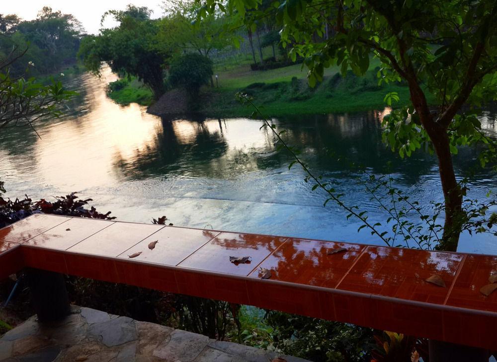 Suanphet Riverview Resort Ban Tha Mai Ruak Exterior photo